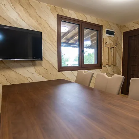 комплекс родопска среща - къщи и Вилла *