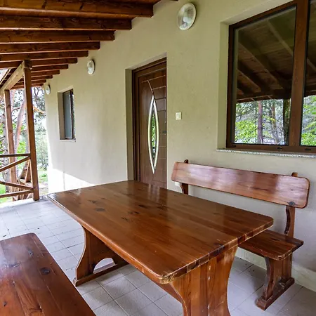 комплекс родопска среща - къщи и Батак