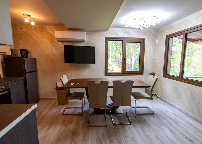 комплекс родопска среща - къщи и *