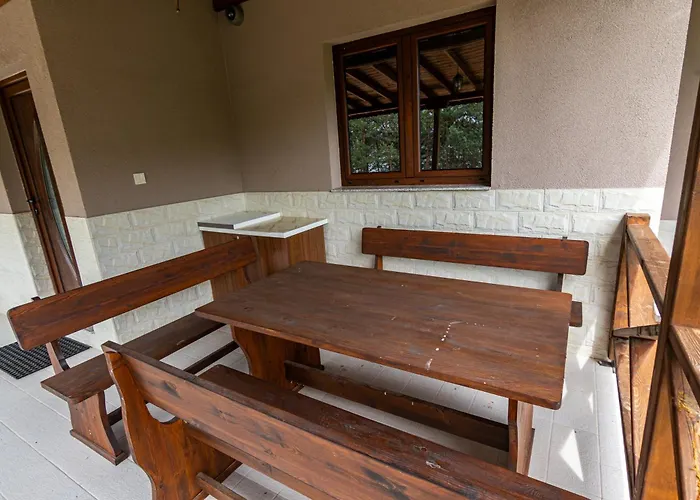 комплекс родопска среща - къщи и Villa Batak